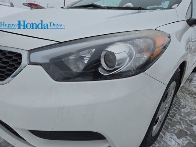 Used 2016 Kia Forte LX image 9