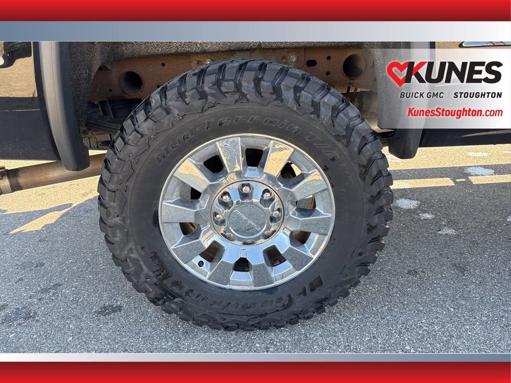 Used 2015 GMC Sierra 2500 Denali w/ Driver Alert Package image 12