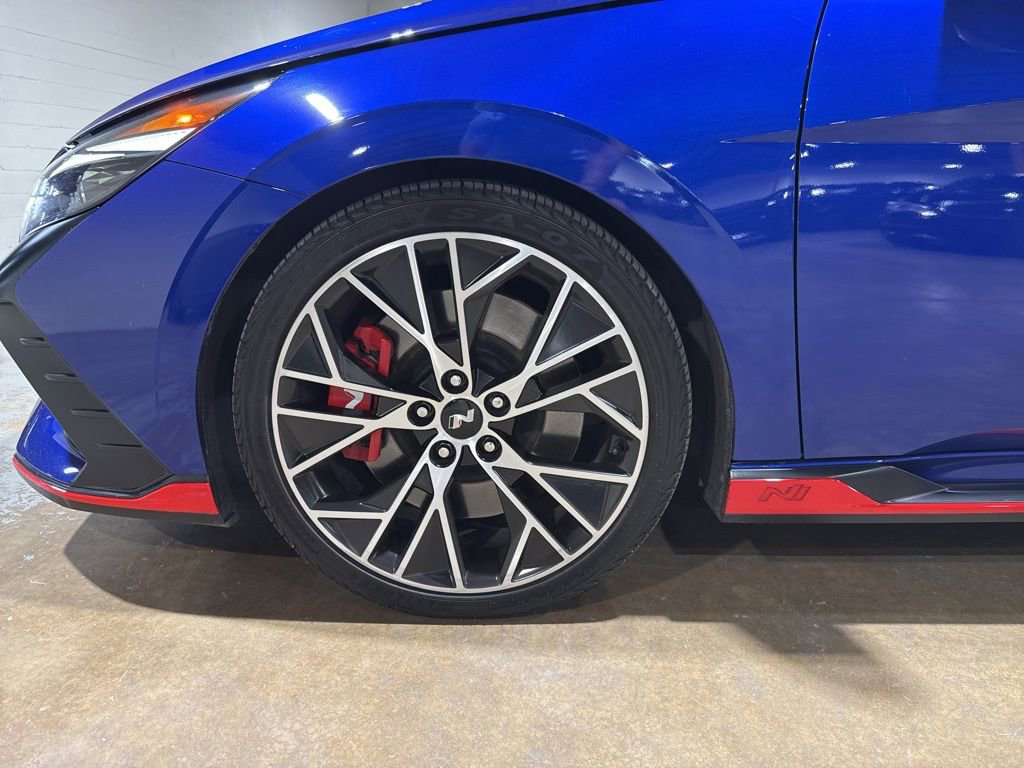 Used 2022 Hyundai Elantra N FWD image 13