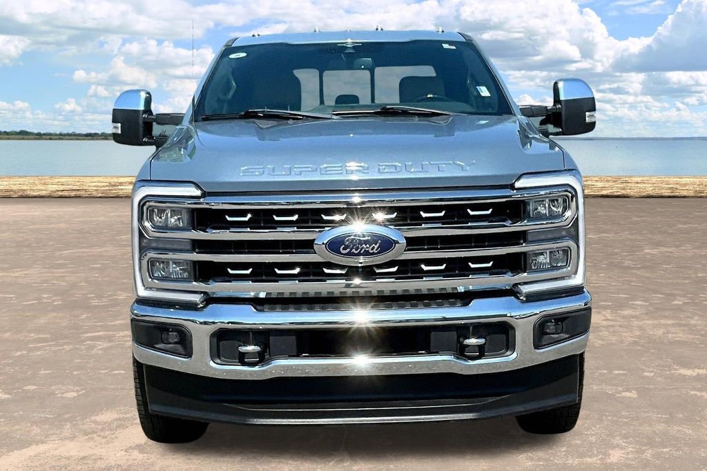 Used 2023 Ford F250 Lariat w/ Chrome Package image 2