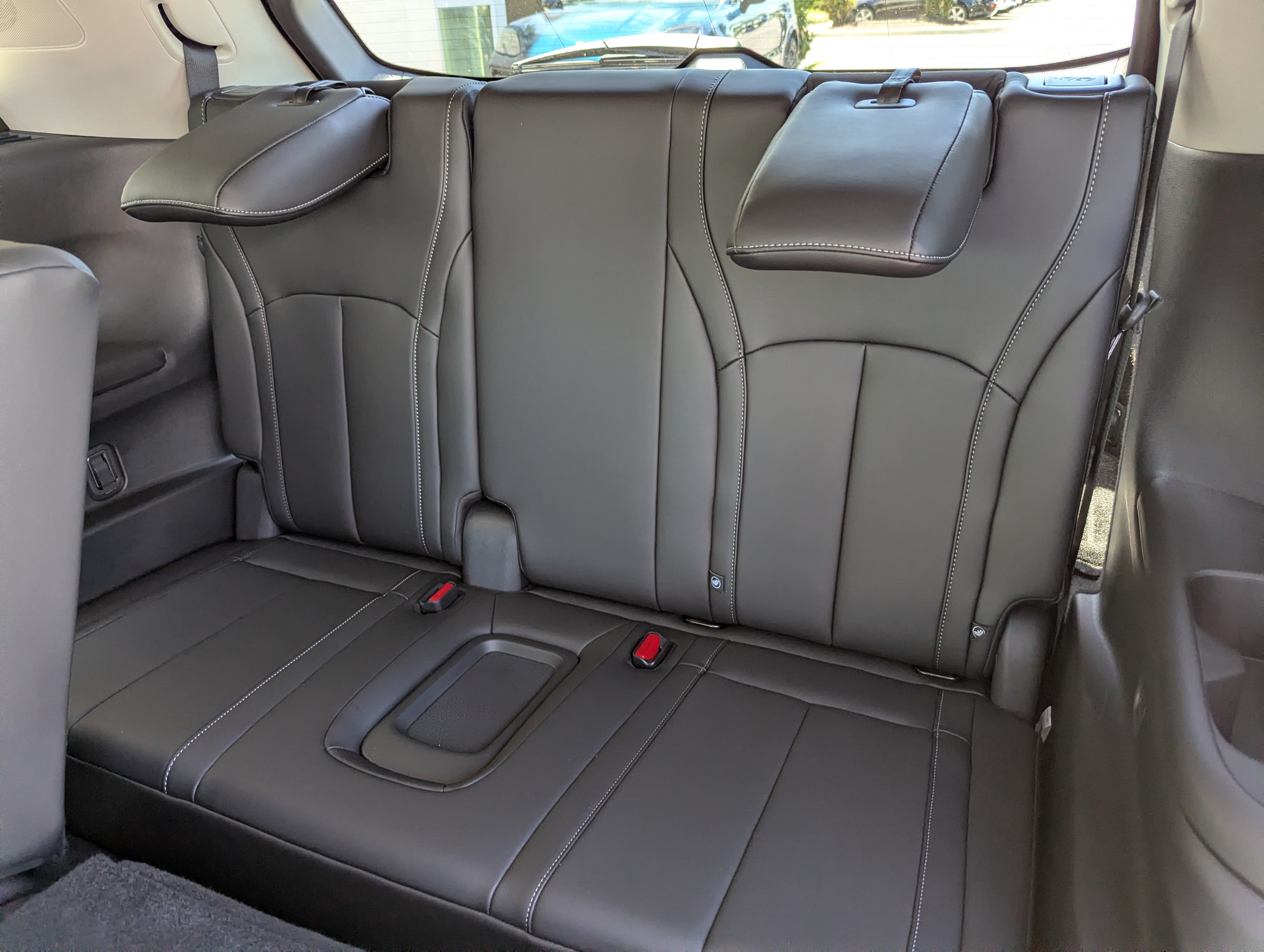 Certified 2026 INFINITI QX60 Luxe w/ Cargo Package FWD image 19