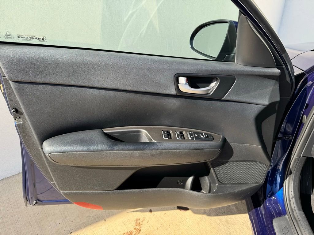 Used 2019 Kia Optima LX image 12