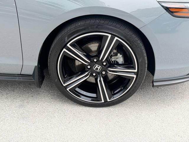 Used 2024 Honda Accord Sport image 10