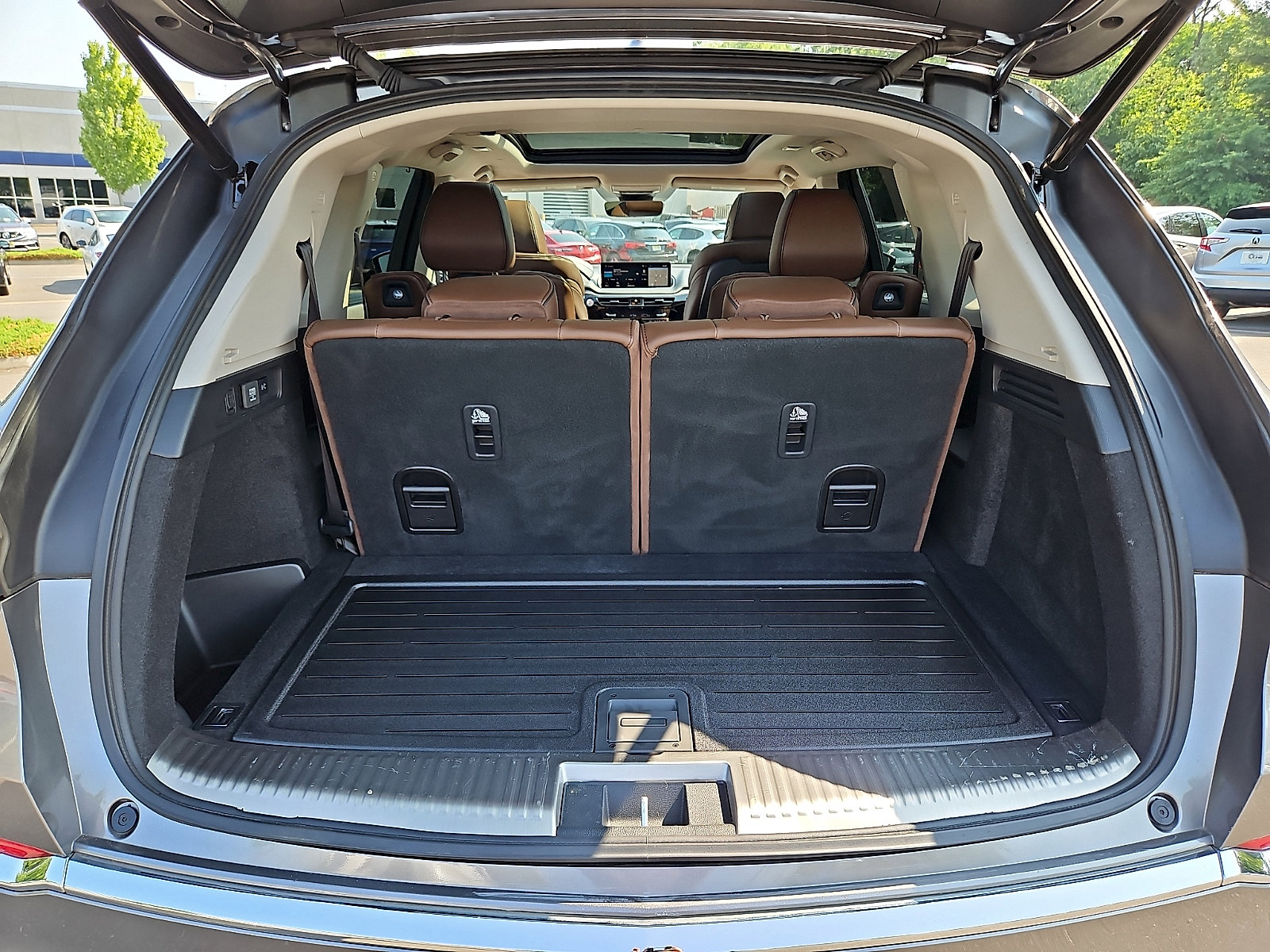Certified 2023 Acura MDX SH-AWD w/ Advance Package image 31