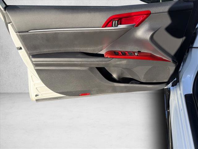 Used 2023 Toyota Camry XSE image 12