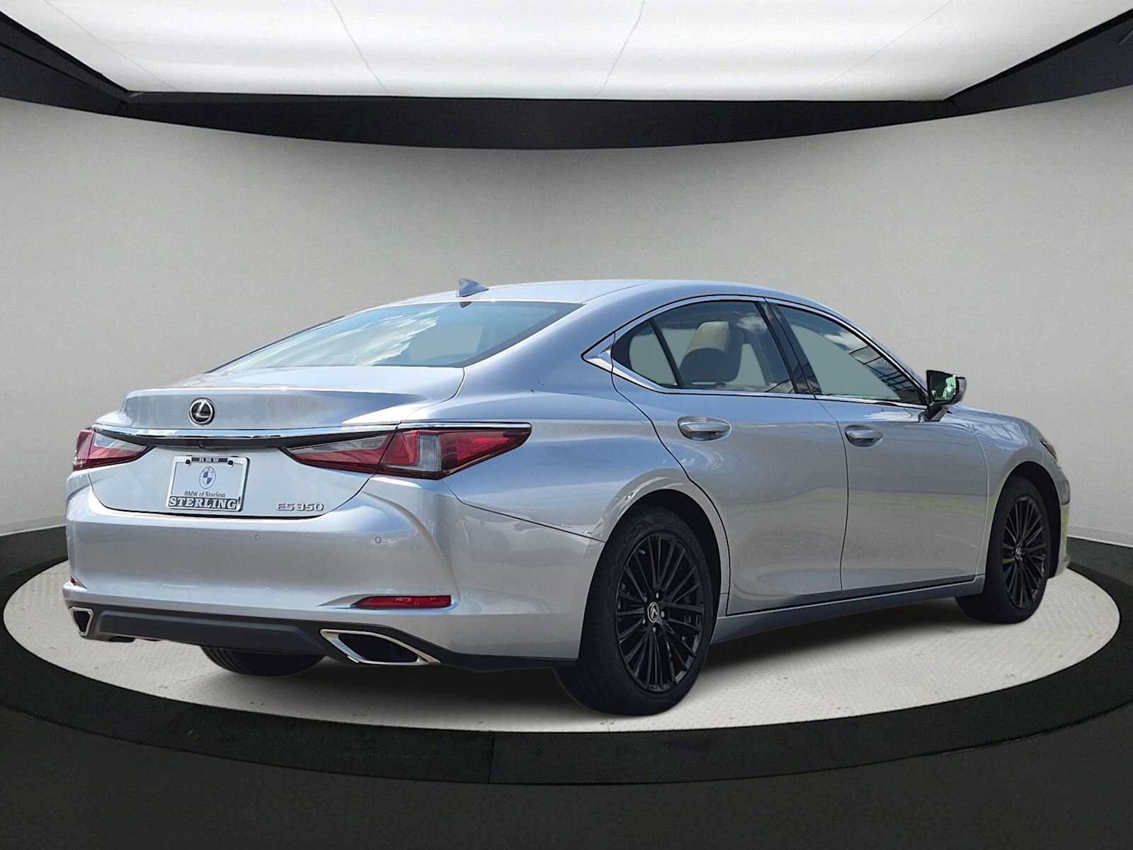 Used 2024 Lexus ES 350 w/ Premium Package FWD image 8