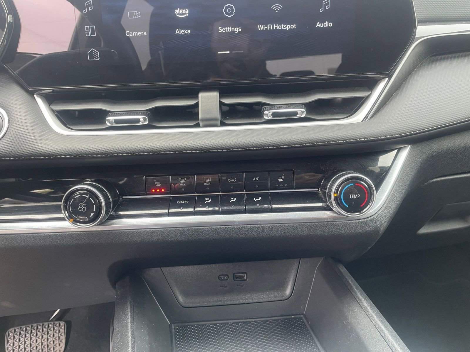 Used 2025 Chevrolet Equinox LT FWD image 17