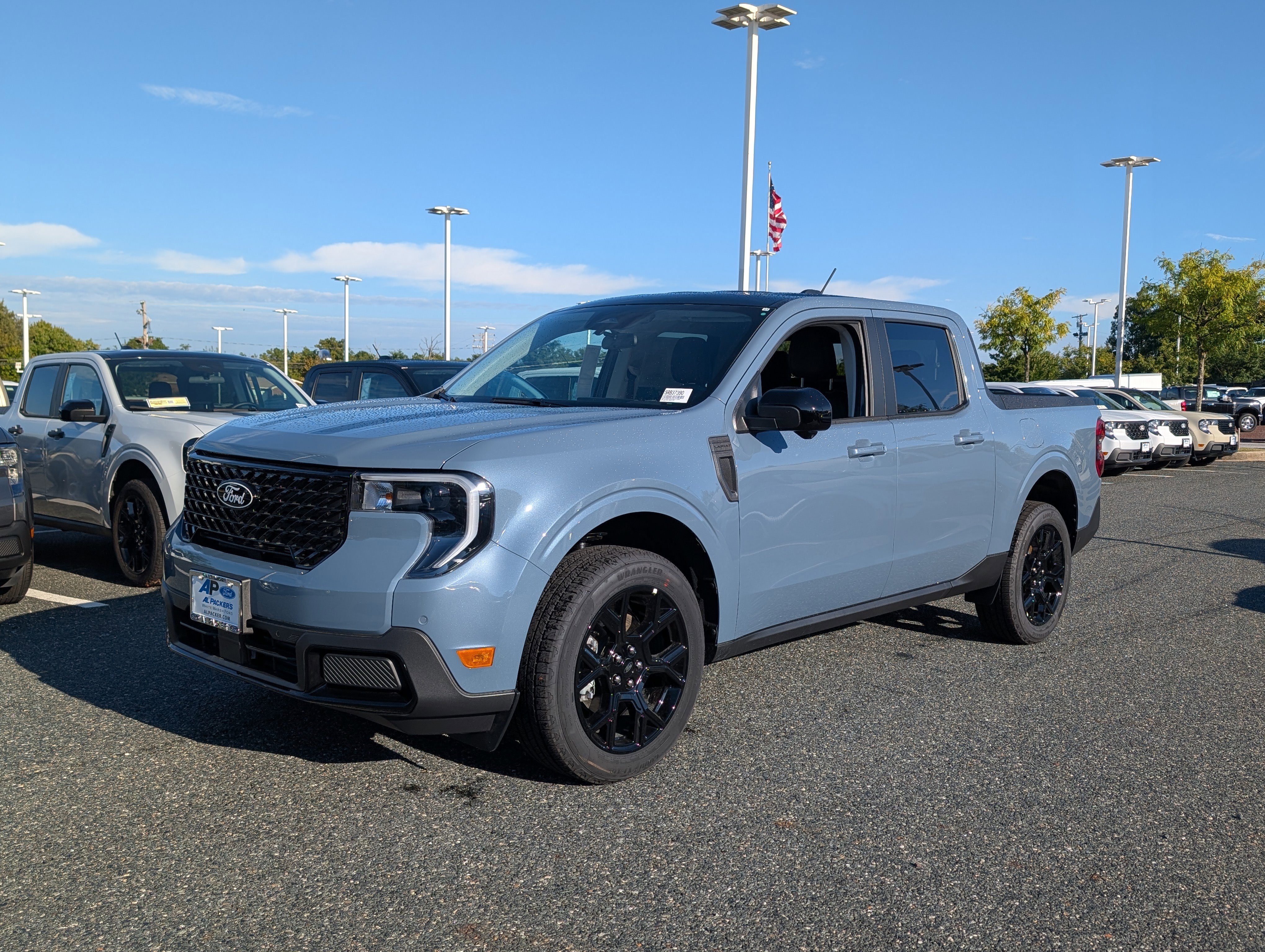 New 2025 Ford Maverick Lariat w/ Black Appearance Package image 4