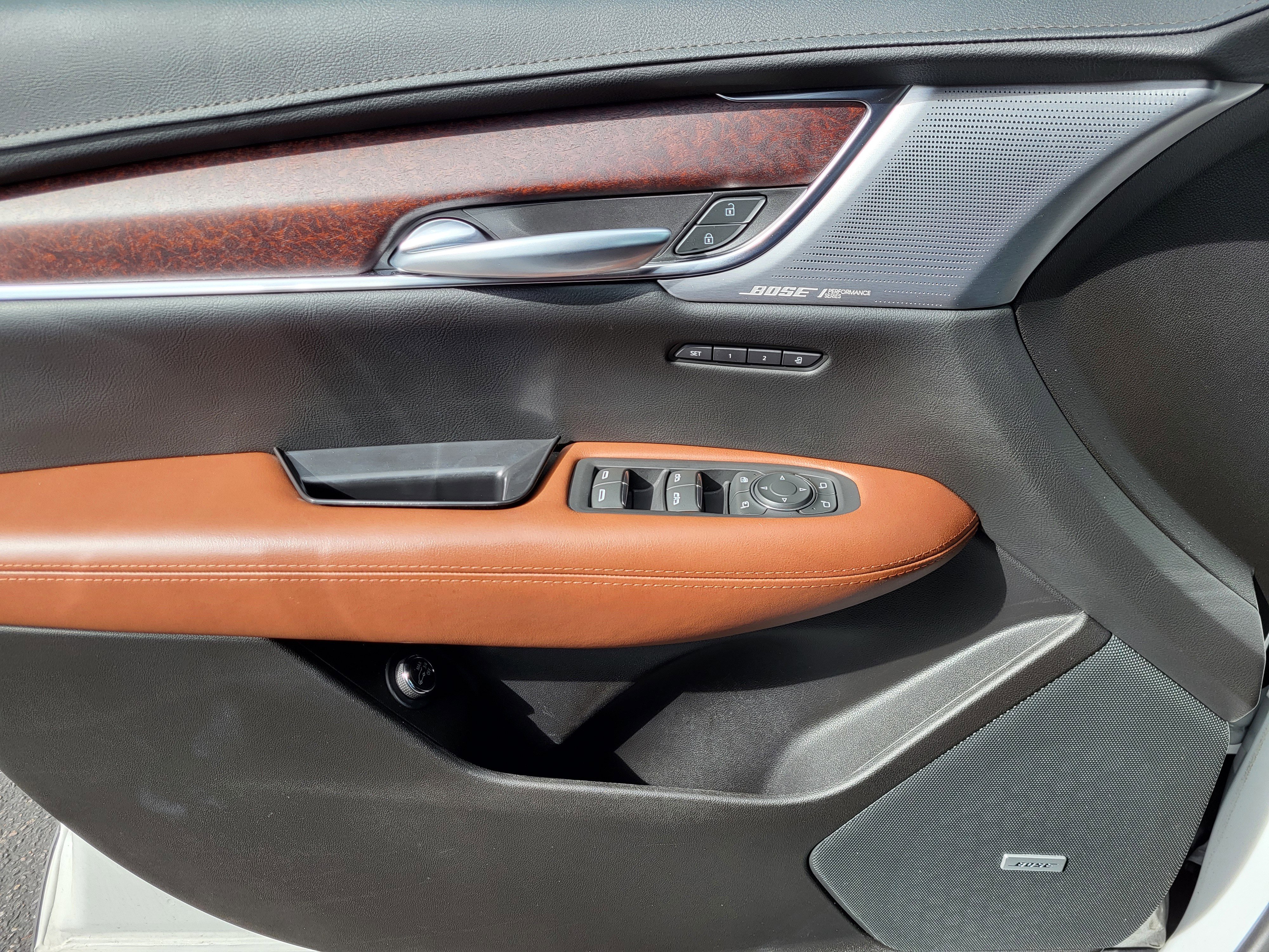 Used 2023 Cadillac XT5 Sportv w/ Technology Package image 7