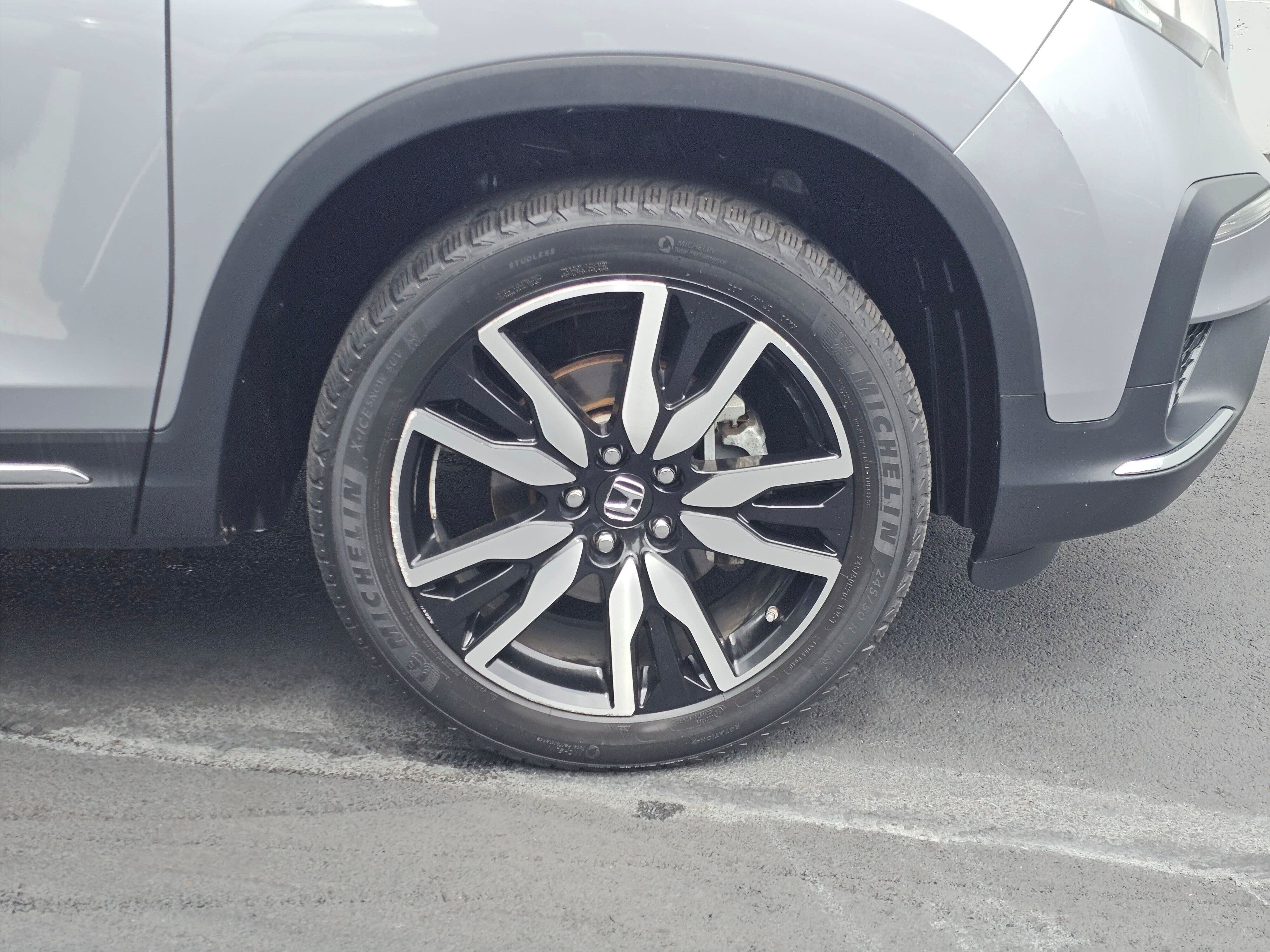 Used 2020 Honda Pilot Elite image 9