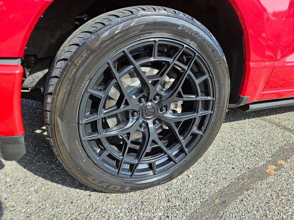 Certified 2025 Ford F150 Lightning Platinum AWD/4WD image 8