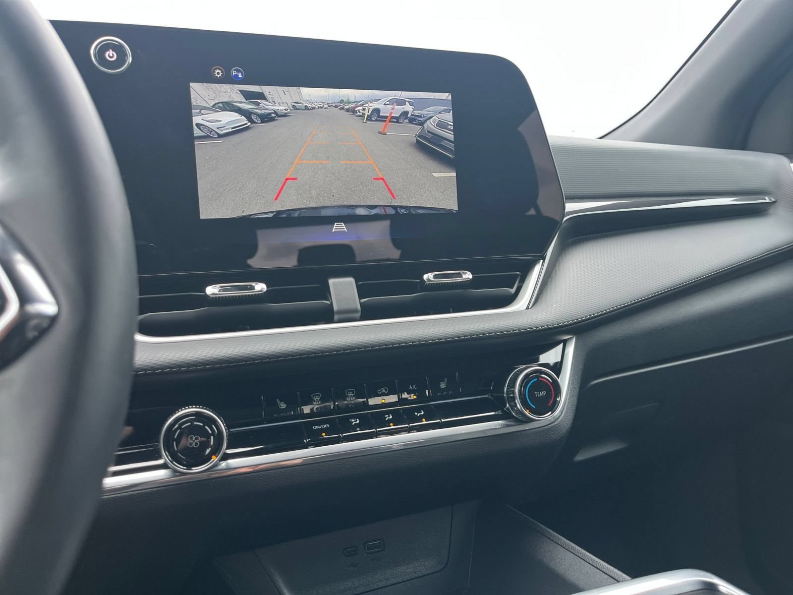 Used 2025 Chevrolet Equinox LT FWD image 20