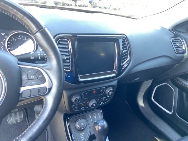 Used 2020 Jeep Compass Limited AWD/4WD image 23