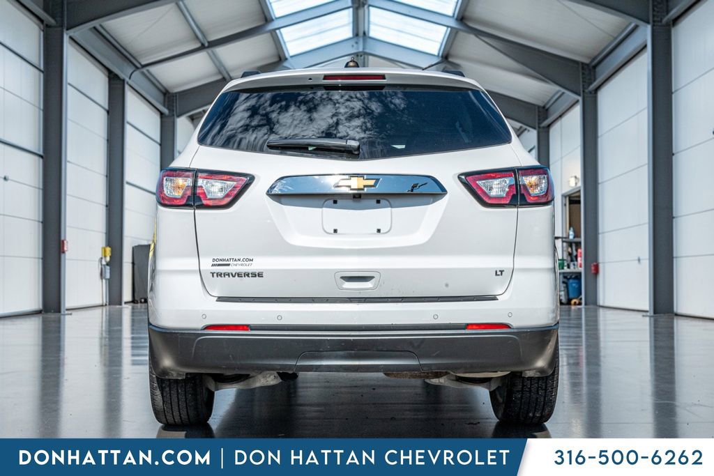 Used 2017 Chevrolet Traverse LT w/ Style and Technology Package image 29
