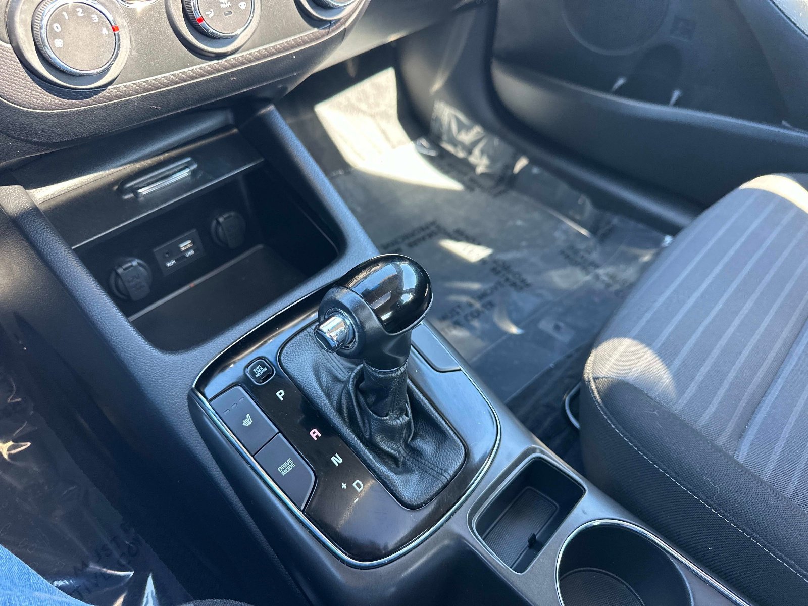 Used 2017 Kia Forte S w/ S Premium Package image 24