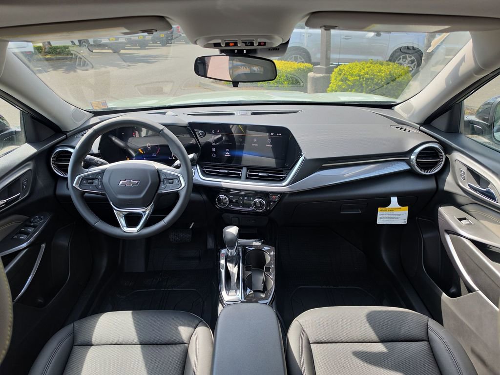 New 2026 Chevrolet Trax ACTIV w/ Sunroof Package FWD image 24