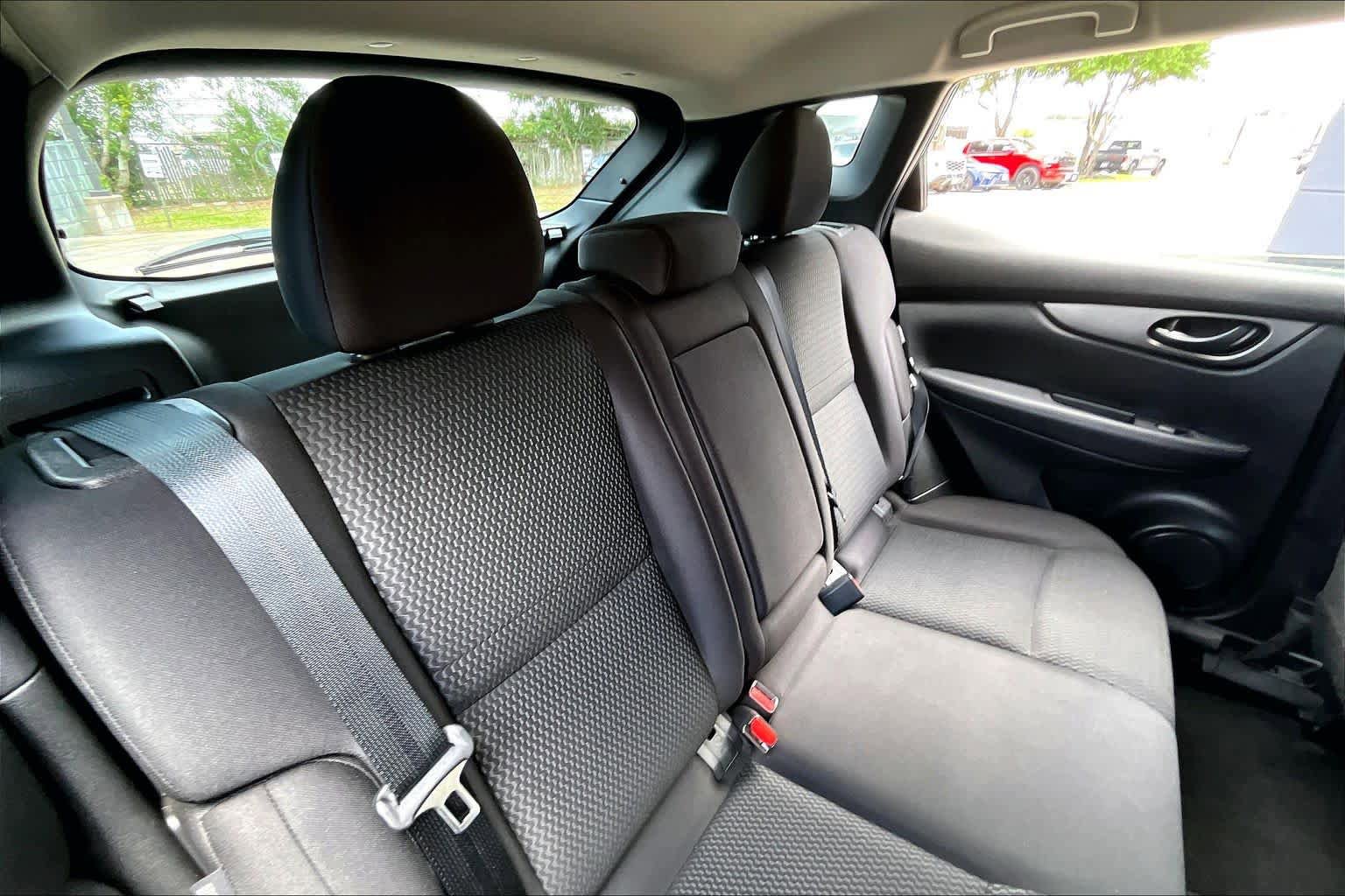 Certified 2021 Nissan Rogue Sport S FWD image 19