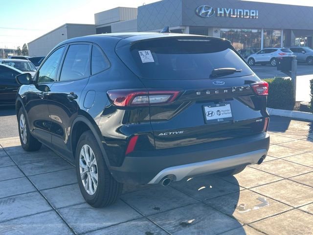 Used 2025 Ford Escape Active AWD/4WD image 9