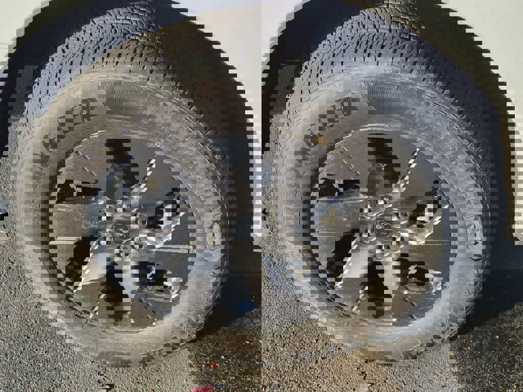 Used 2024 Ford F150 Lightning Flash image 6