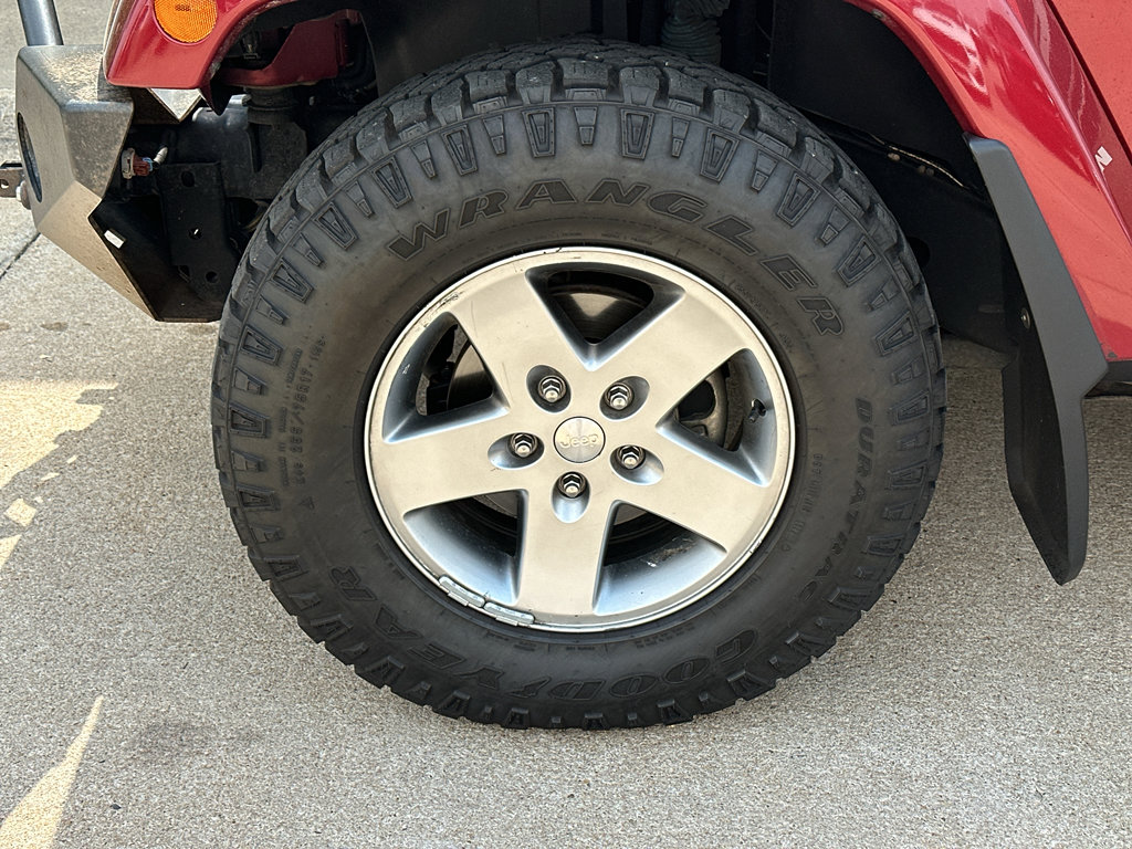 Used 2012 Jeep Wrangler Rubicon w/ PWR Convenience Group image 3