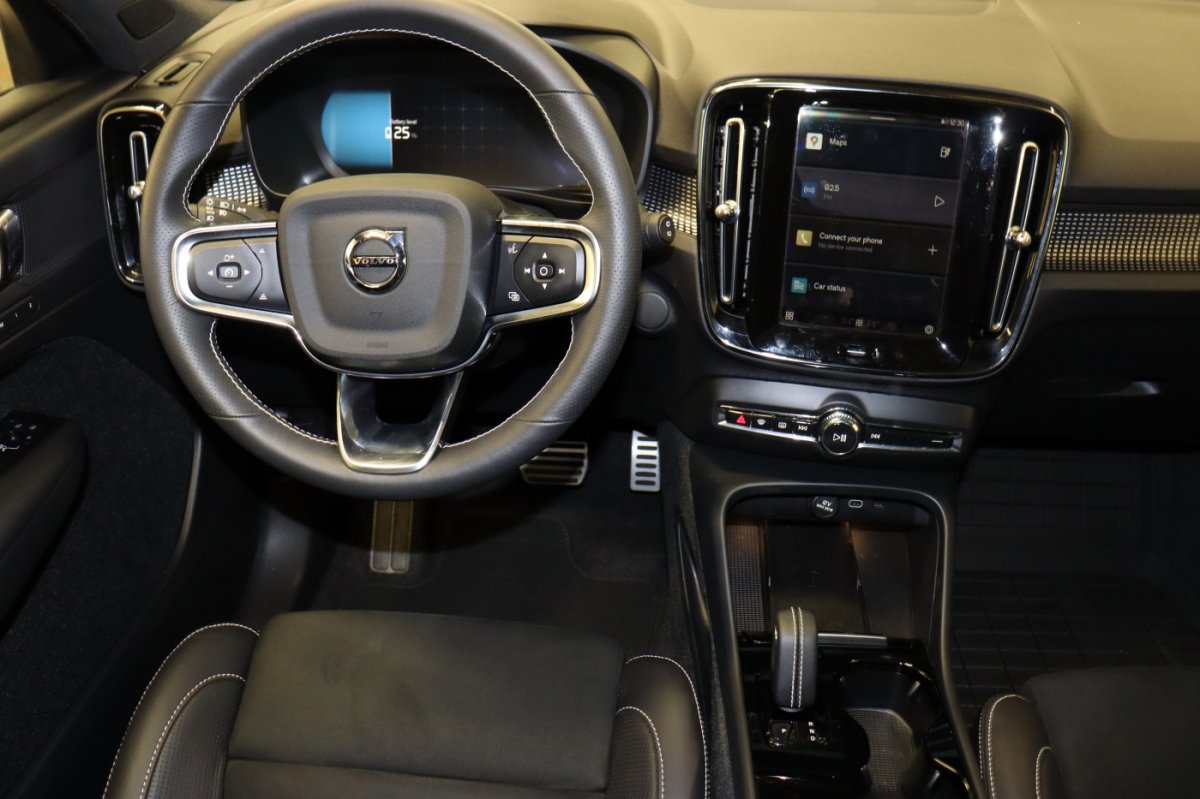 Used 2021 Volvo XC40 P8 Recharge AWD/4WD image 7
