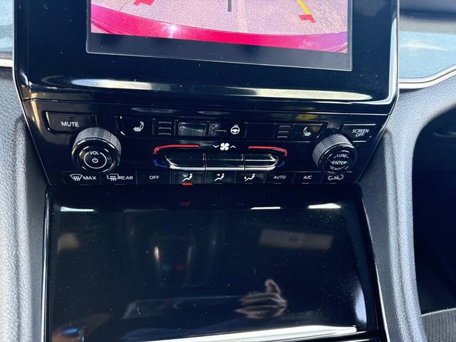 Used 2023 Jeep Grand Cherokee Altitude image 31