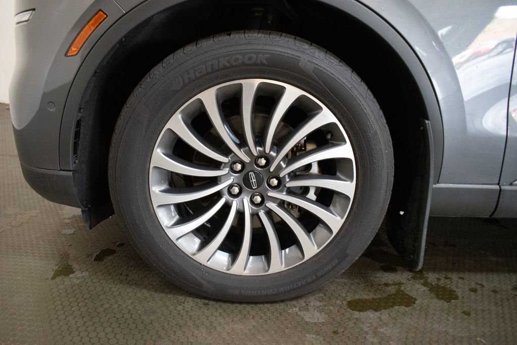 Used 2022 Lincoln Aviator Reserve w/ Equipment Group 201A image 9