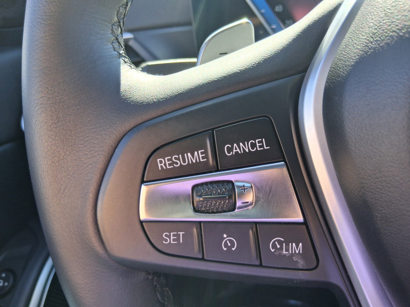 Certified 2023 BMW 330e xDrive w/ Premium Package image 28