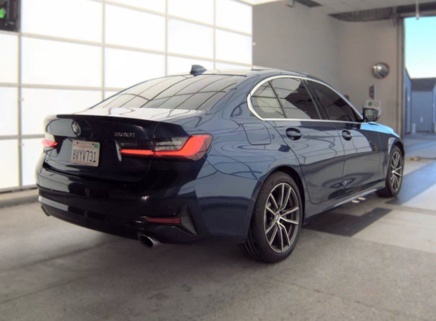 Used 2019 BMW 330i Sedan w/ Convenience Package RWD image 2