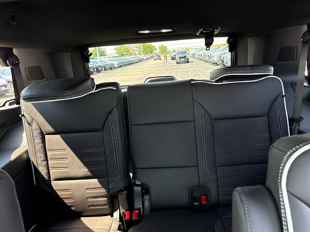 New 2026 GMC Yukon AT4 Ultimate AWD/4WD image 32
