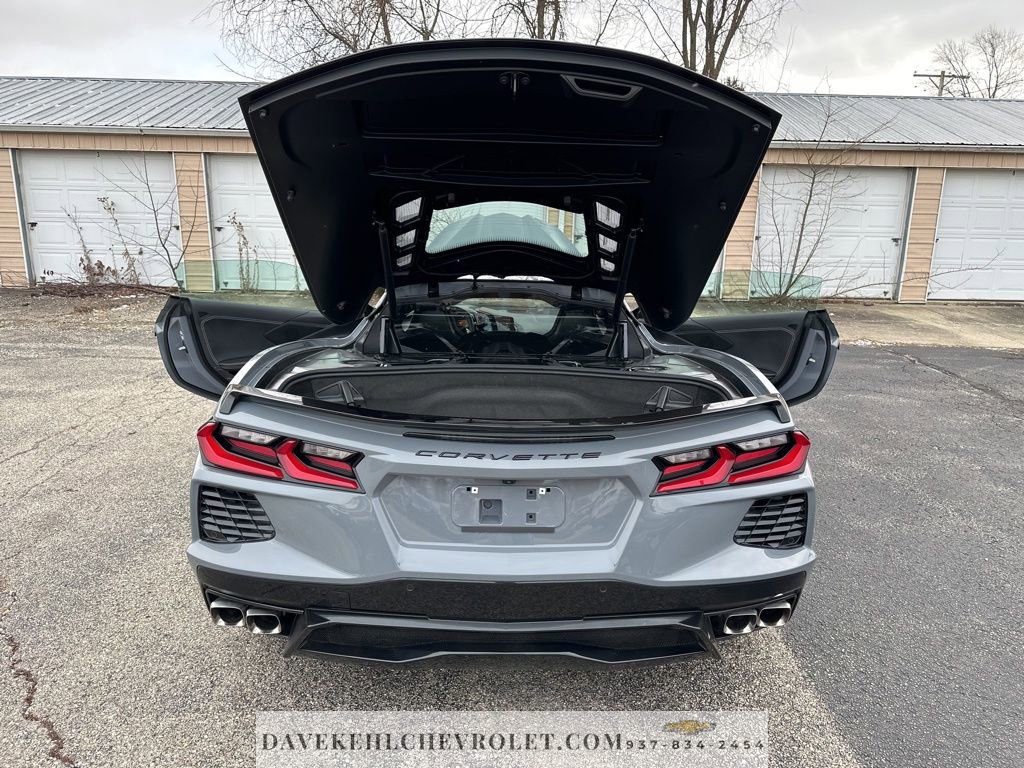 Used 2025 Chevrolet Corvette Stingray Coupe w/ 1LT image 29