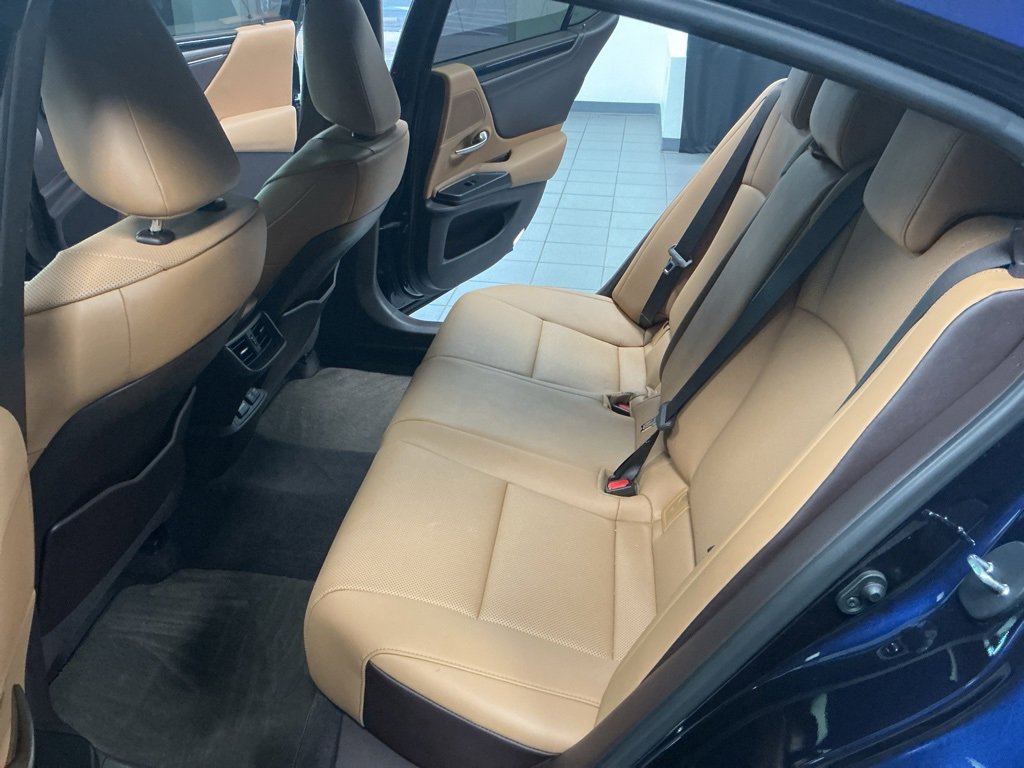 Used 2021 Lexus ES 350 w/ Accessory Package 2 image 27