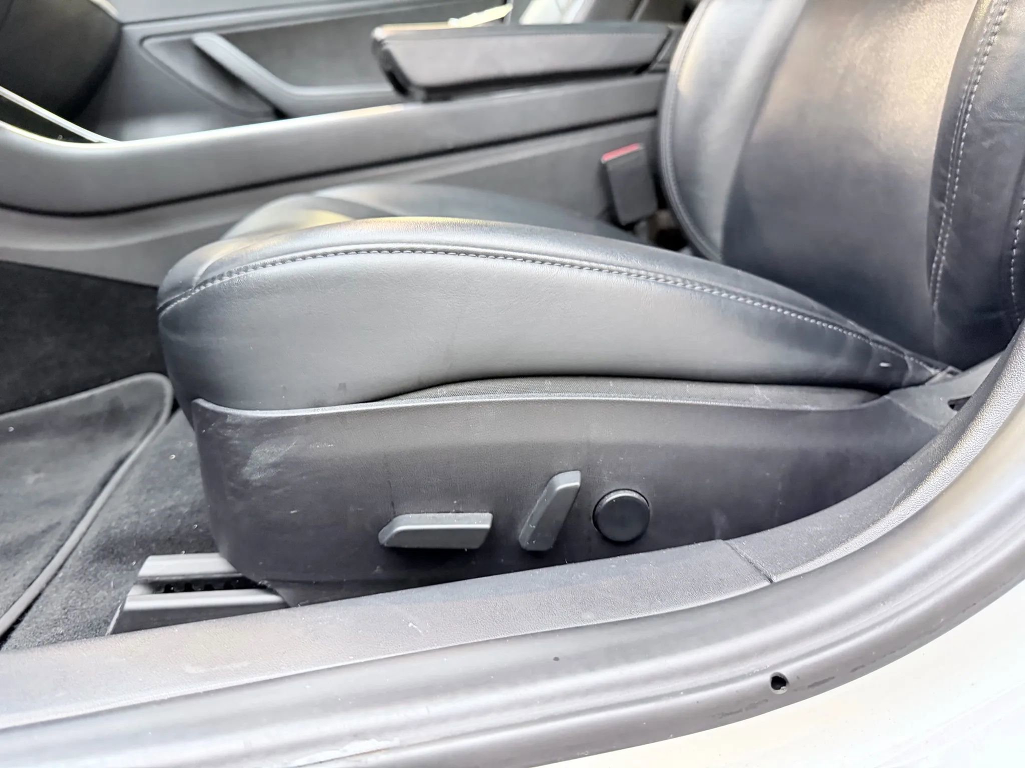 Used 2018 Tesla Model 3 Long Range image 12