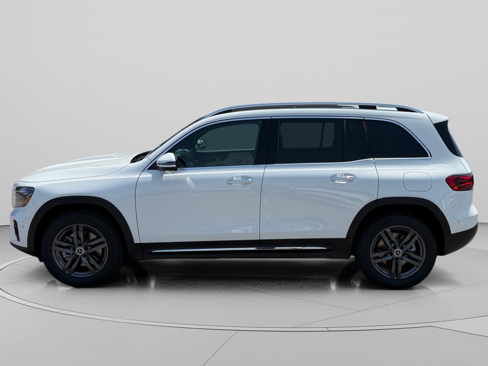 New 2026 Mercedes-Benz GLB 250 4MATIC image 2