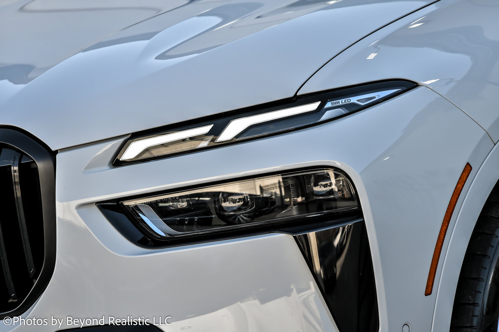 Used 2023 BMW X7 xDrive40i w/ M Sport Package image 11