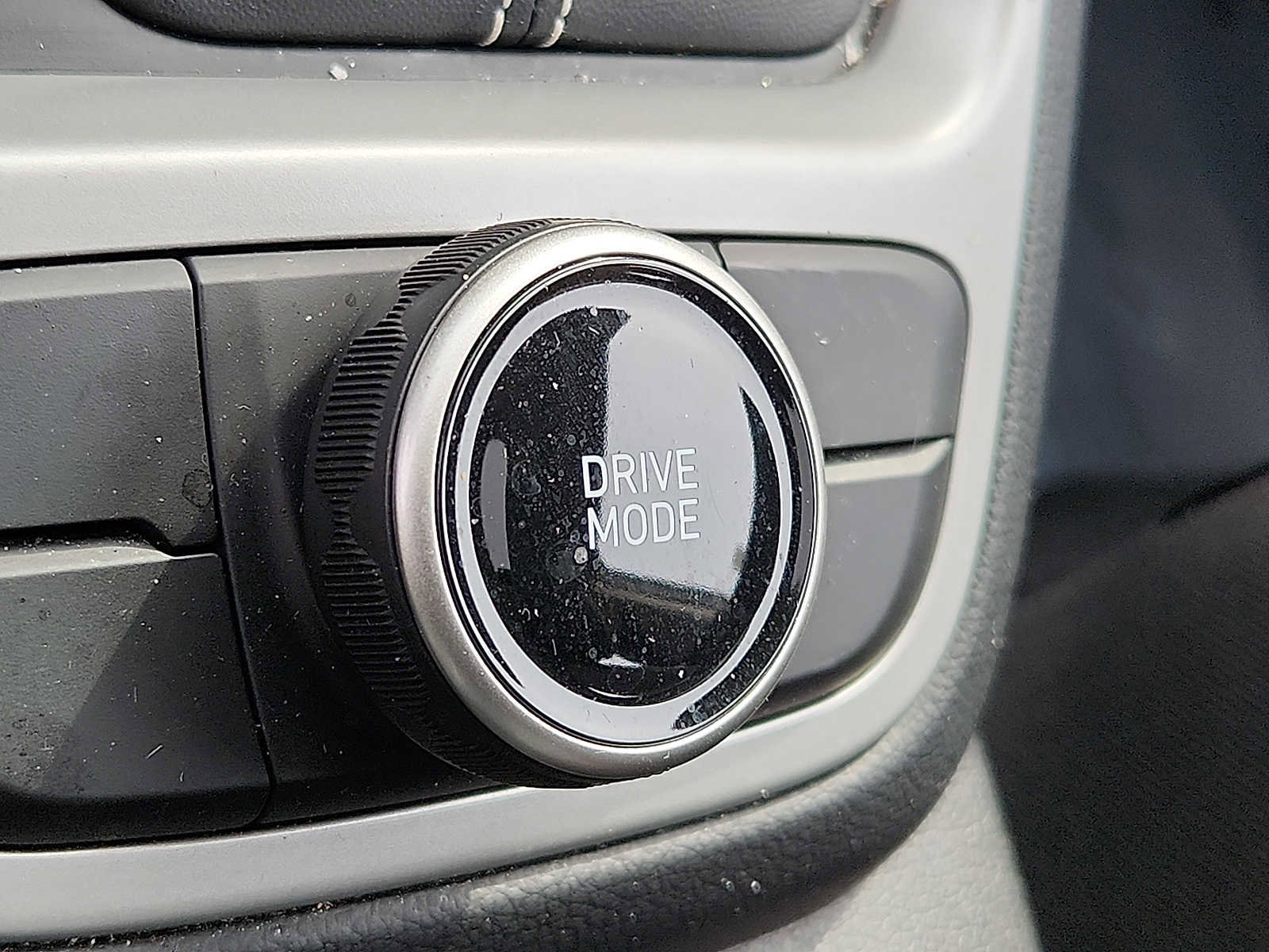 Used 2023 Hyundai Venue SEL w/ Cargo Package FWD image 24