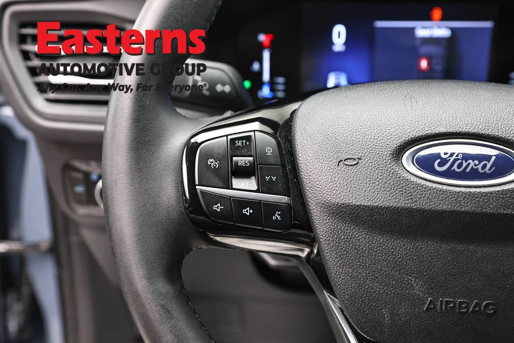 Used 2023 Ford Escape Active w/ Tech Pack #1 AWD/4WD image 15