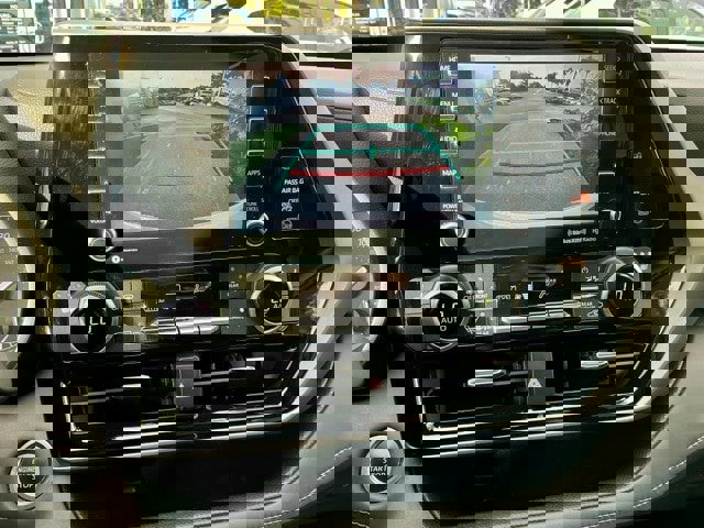 Used 2020 Toyota Highlander XLE image 33