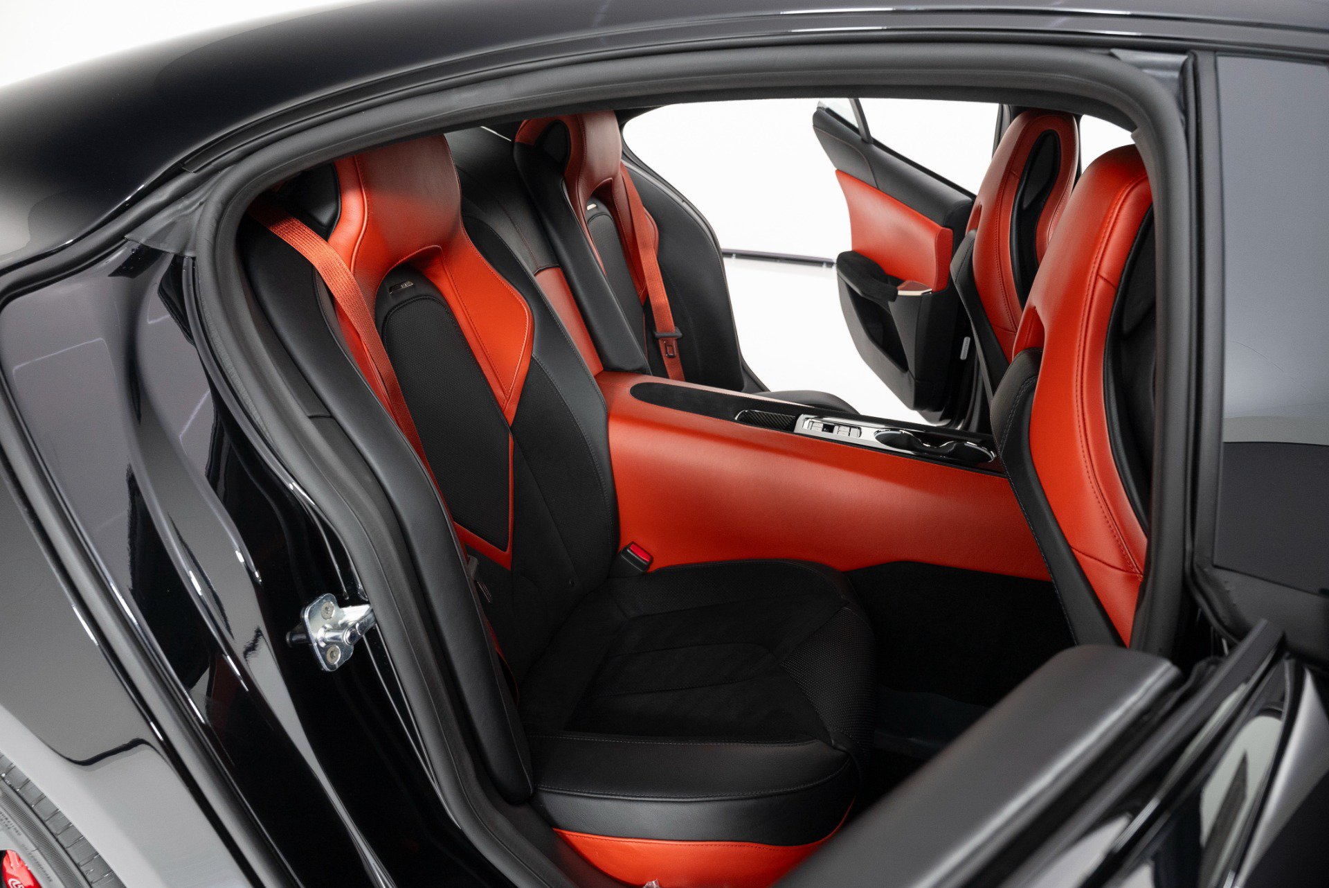 Used 2025 Karma Revero Luxury RWD image 31