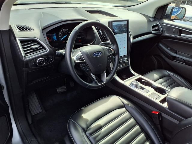 Certified 2024 Ford Edge SEL w/ Convenience Package AWD/4WD image 4