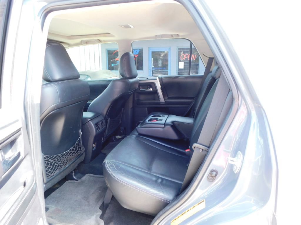 Used 2014 Toyota 4Runner SR5 image 24