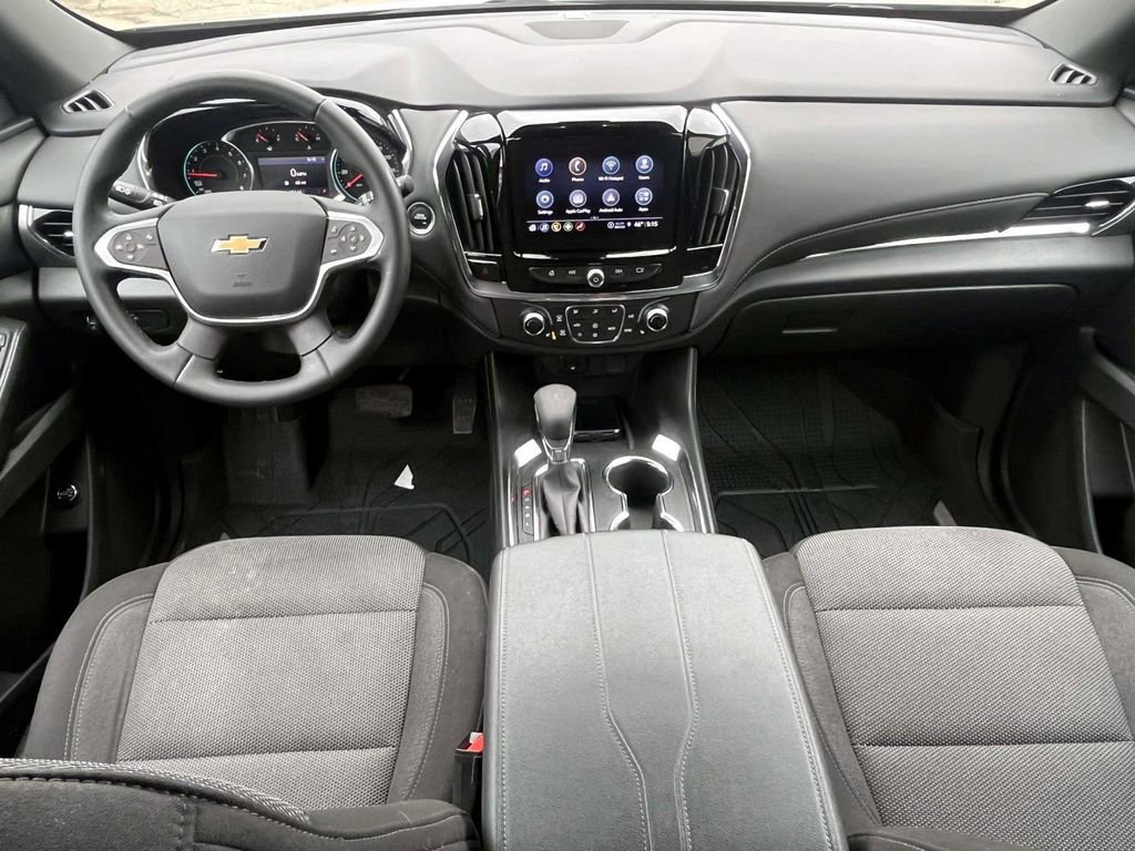 Used 2023 Chevrolet Traverse LT image 7