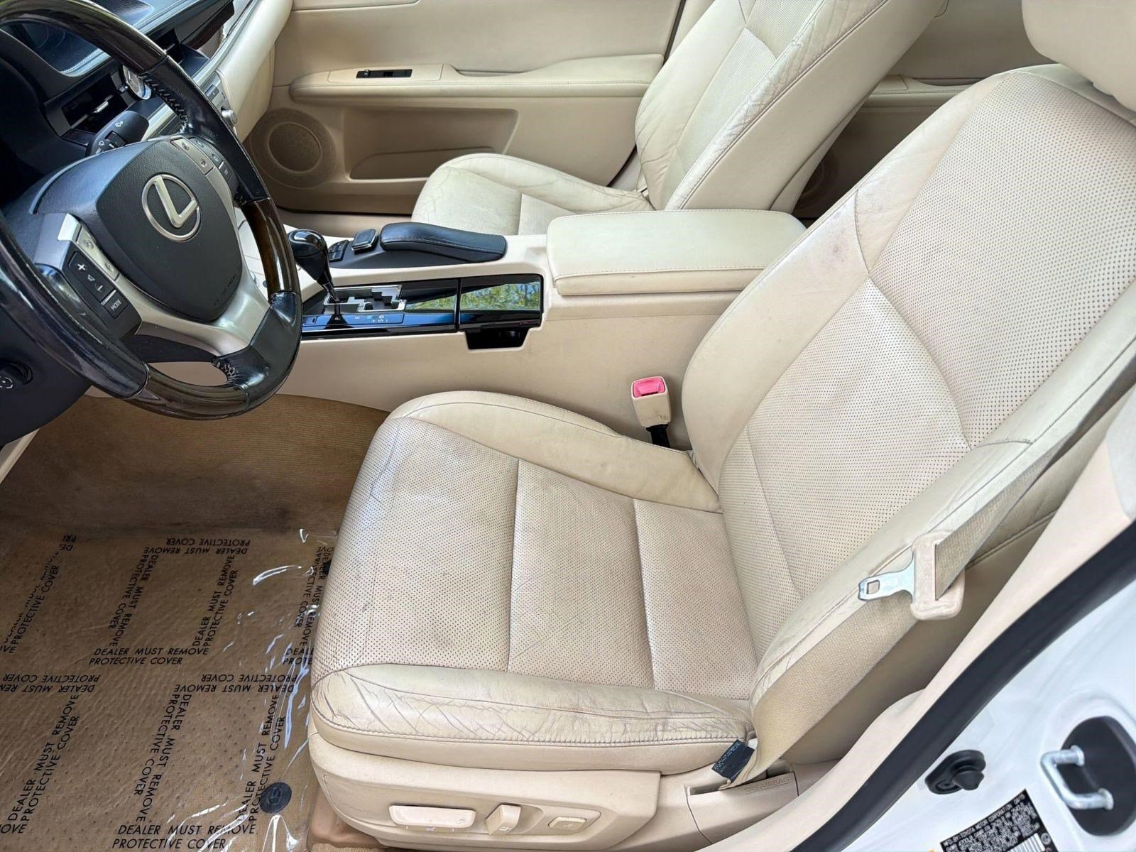 Used 2015 Lexus ES 350 w/ Luxury Package image 5