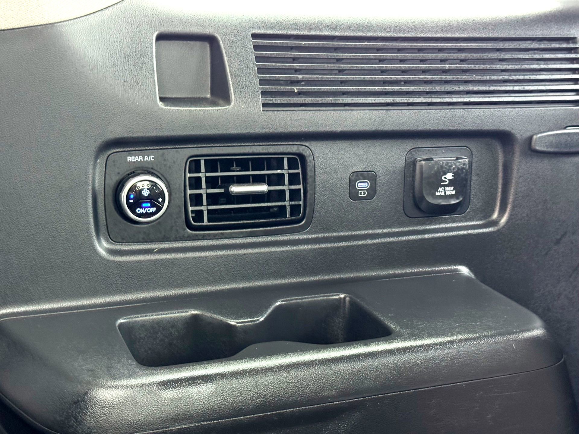 Used 2025 Hyundai Santa Fe Limited image 20