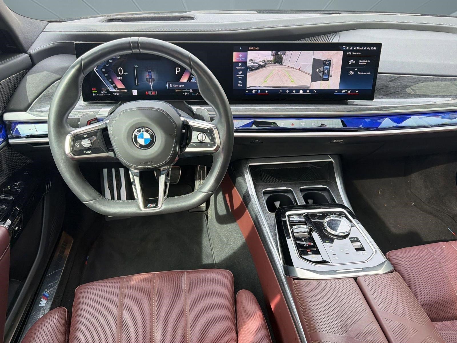 Used 2024 BMW 760i xDrive w/ Executive Package image 28