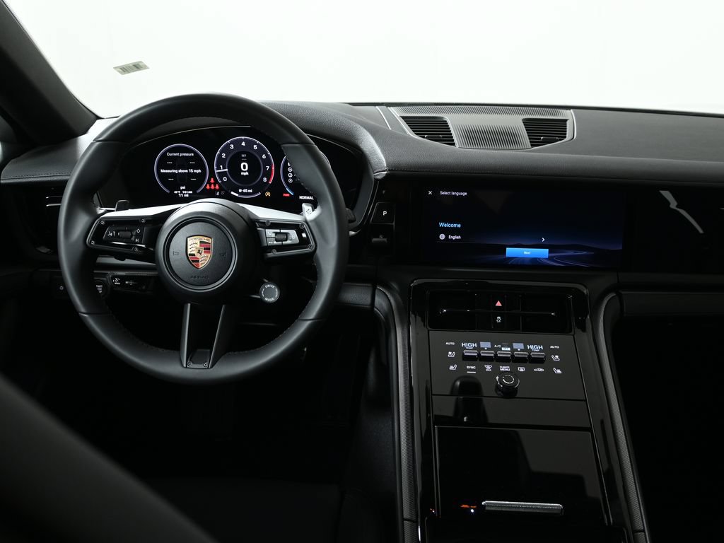 Used 2026 Porsche Panamera 4 AWD/4WD image 17