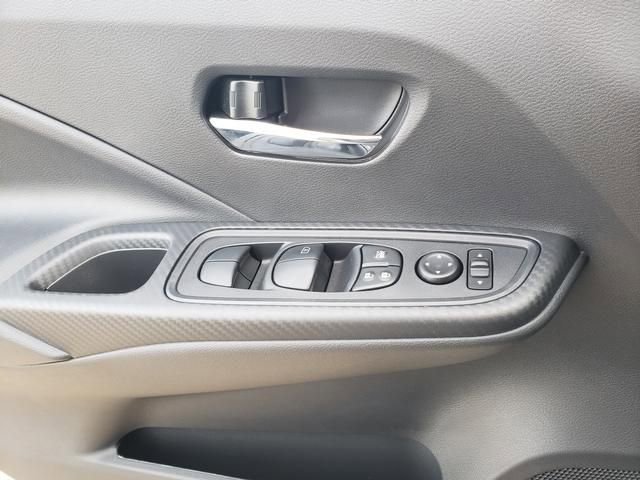 New 2025 Nissan Versa SV w/ Trunk Package image 20