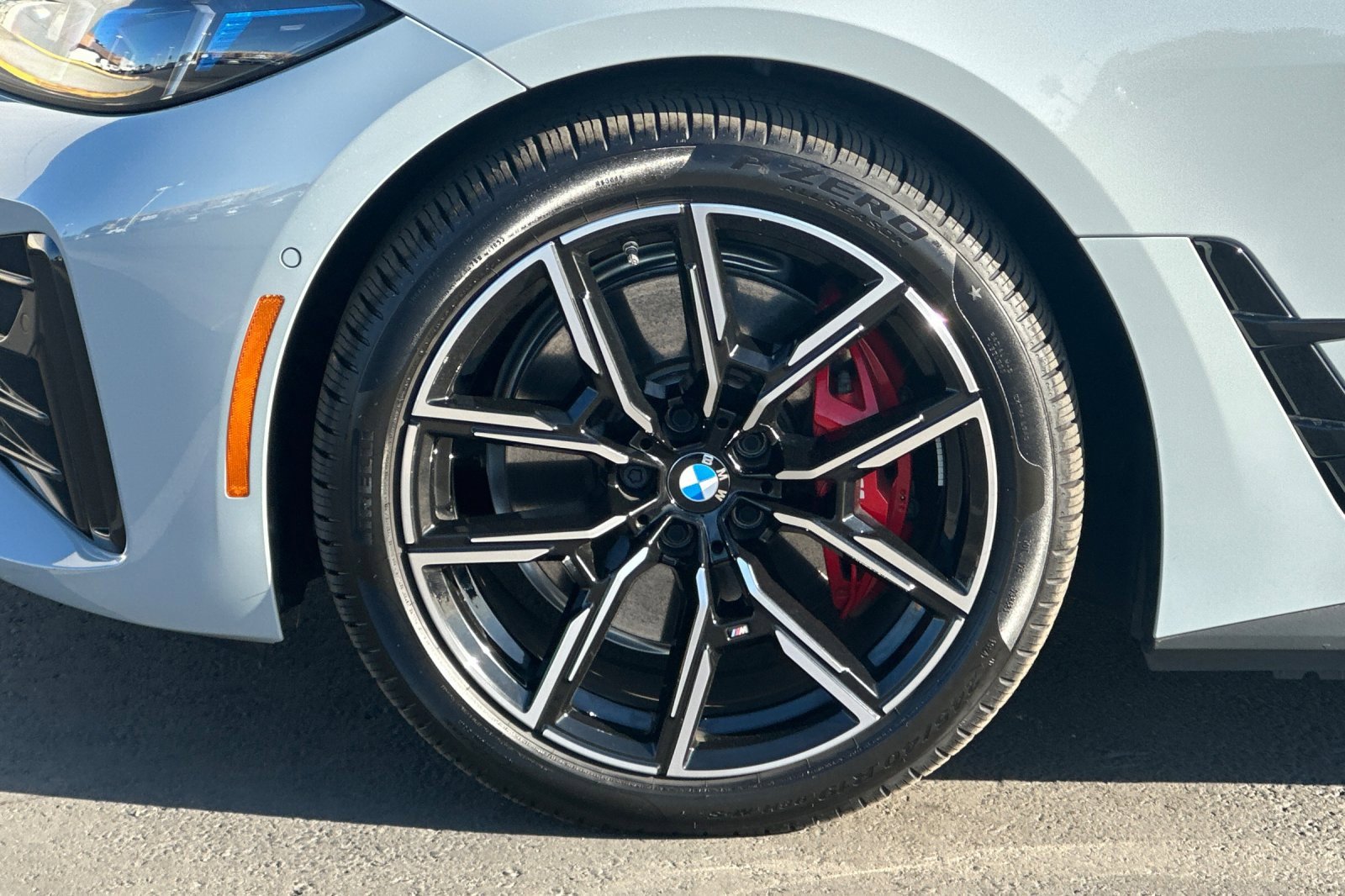 Used 2025 BMW i4 eDrive40 w/ M Sport Package image 25