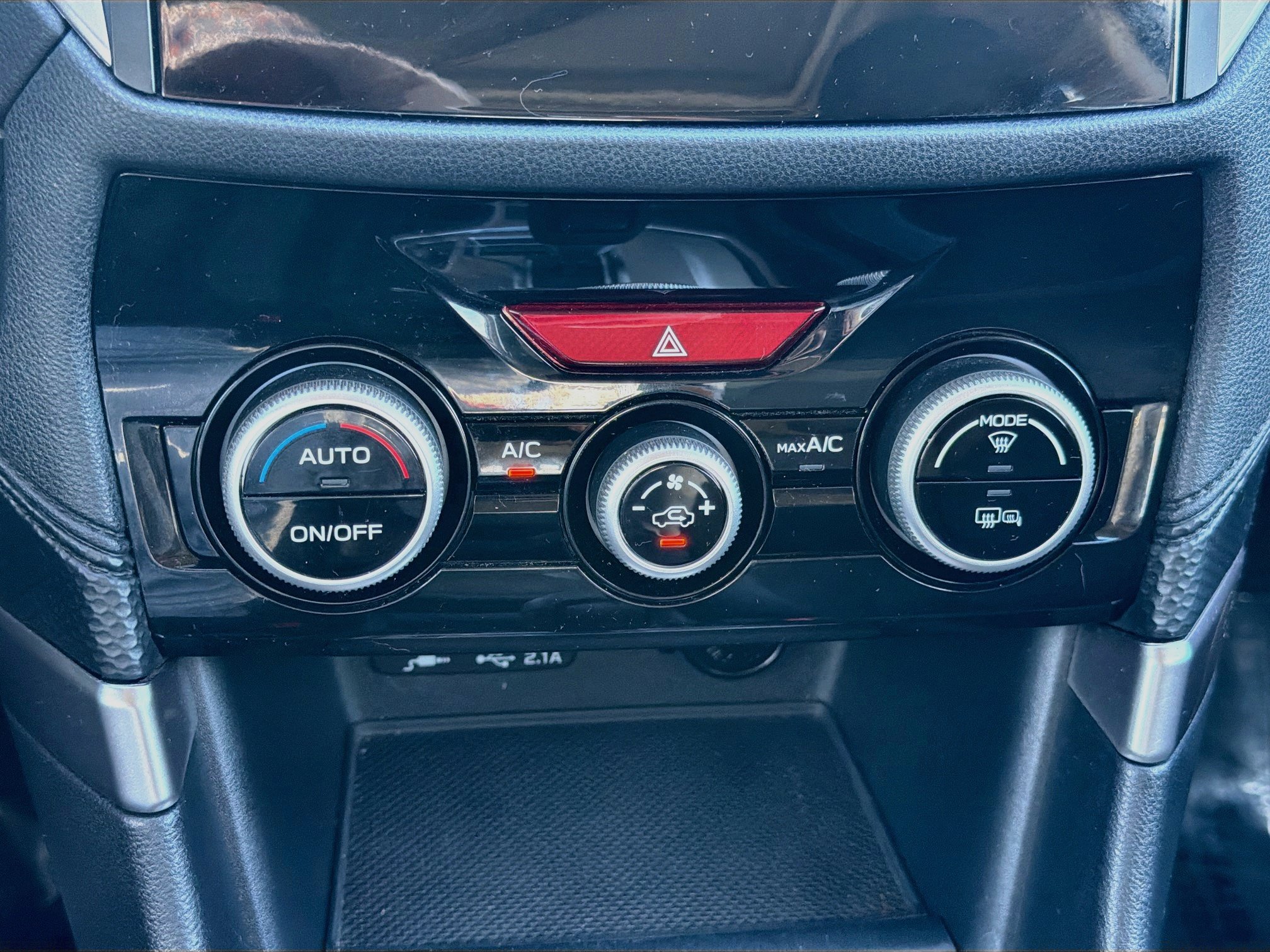 Used 2020 Subaru Forester Premium AWD/4WD image 35