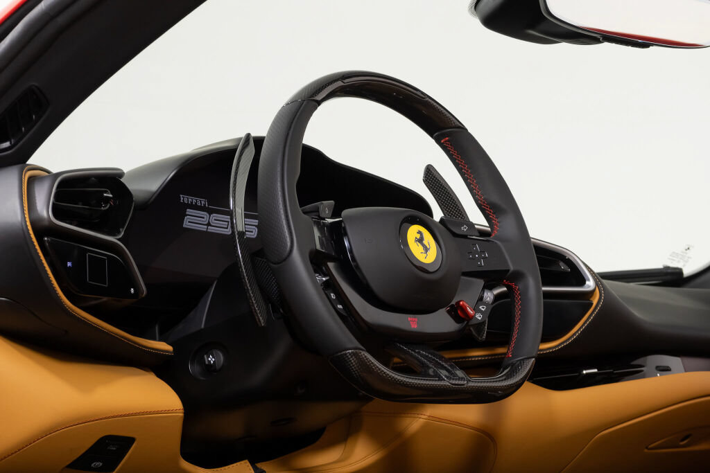 Used 2025 Ferrari 296 GTS RWD image 33